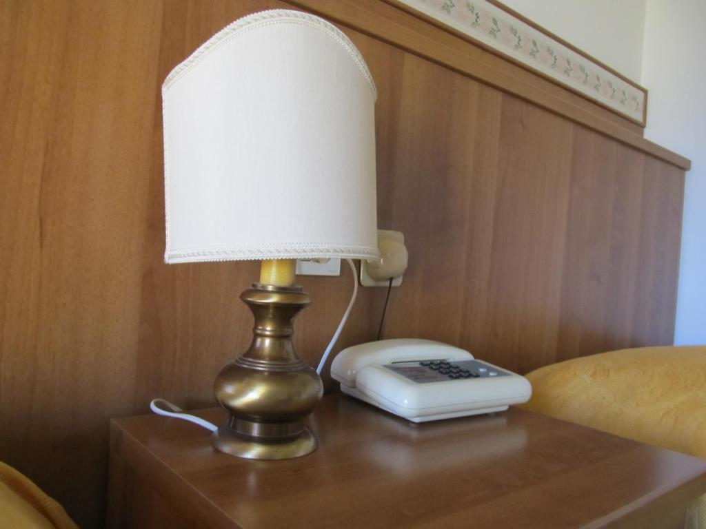 Hotel La Bussola Padenghe sul Garda Room photo